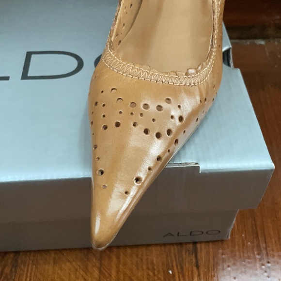 Aldo Vevina Pointy Toe Leather Heels - Picture 2 of 7